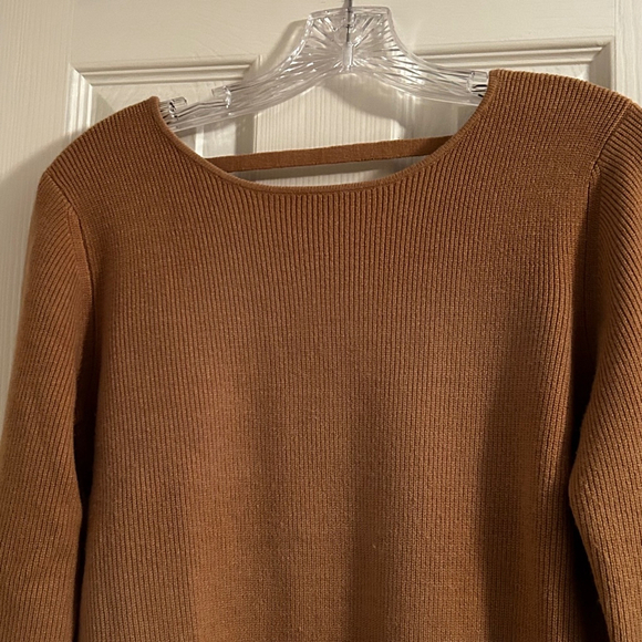 French Connection Ribbed Knit Scoop Back Sweater Caramel Women’s S - Picture 2 of 8